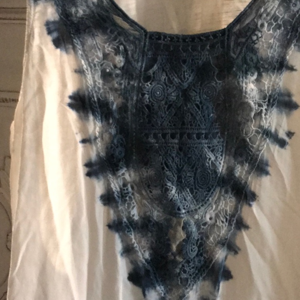 Tunic - Picture 2 of 4